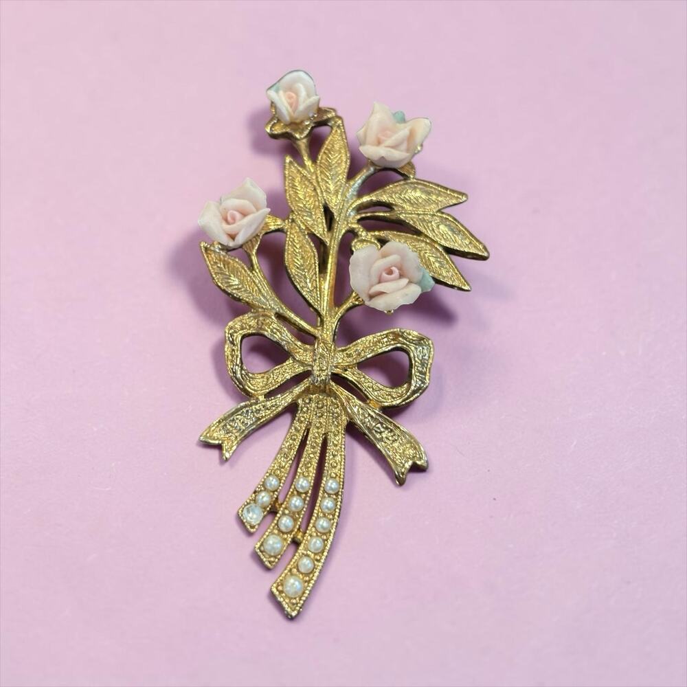 1928 Pink Porcelain Rose Bouquet Brooch Gold Pearl Romantic Victorian Revival